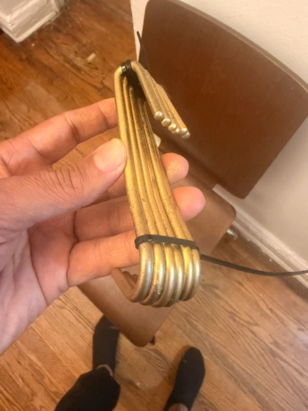 Vintage Gold-Tone Scarf Hanger - photo 5