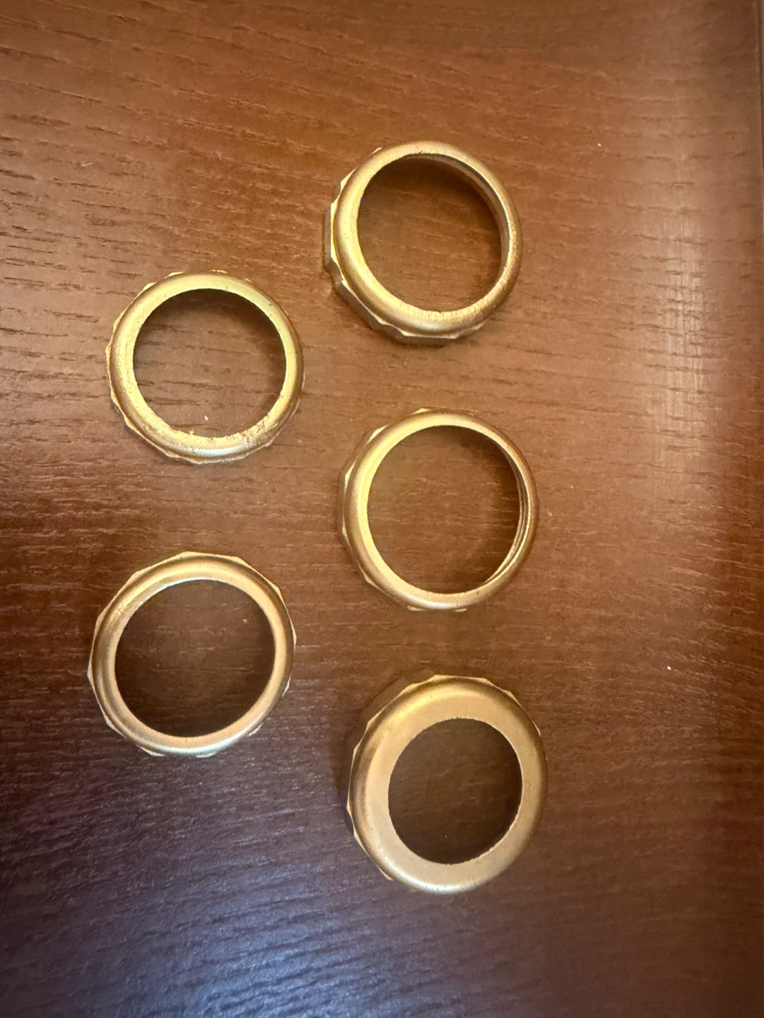 Lot of 5 Gold Metal Rings - photo 3
