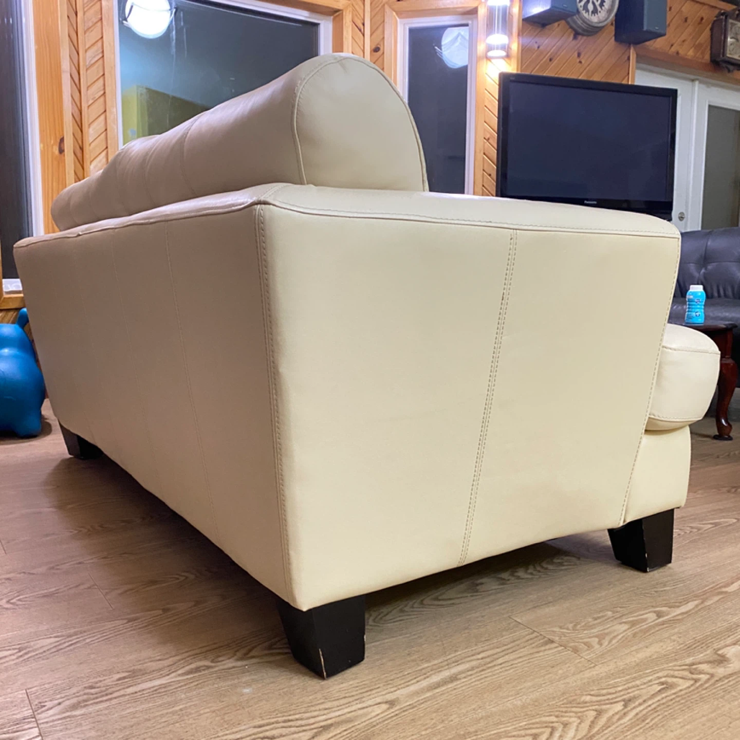 Palliser Genuine Leather Cream Sofa (CAN DELIVER) - photo 3