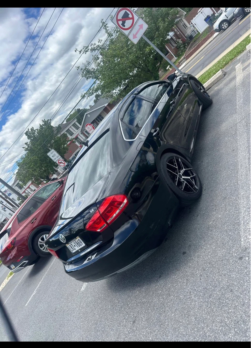 Black Volkswagen Passat - photo 3