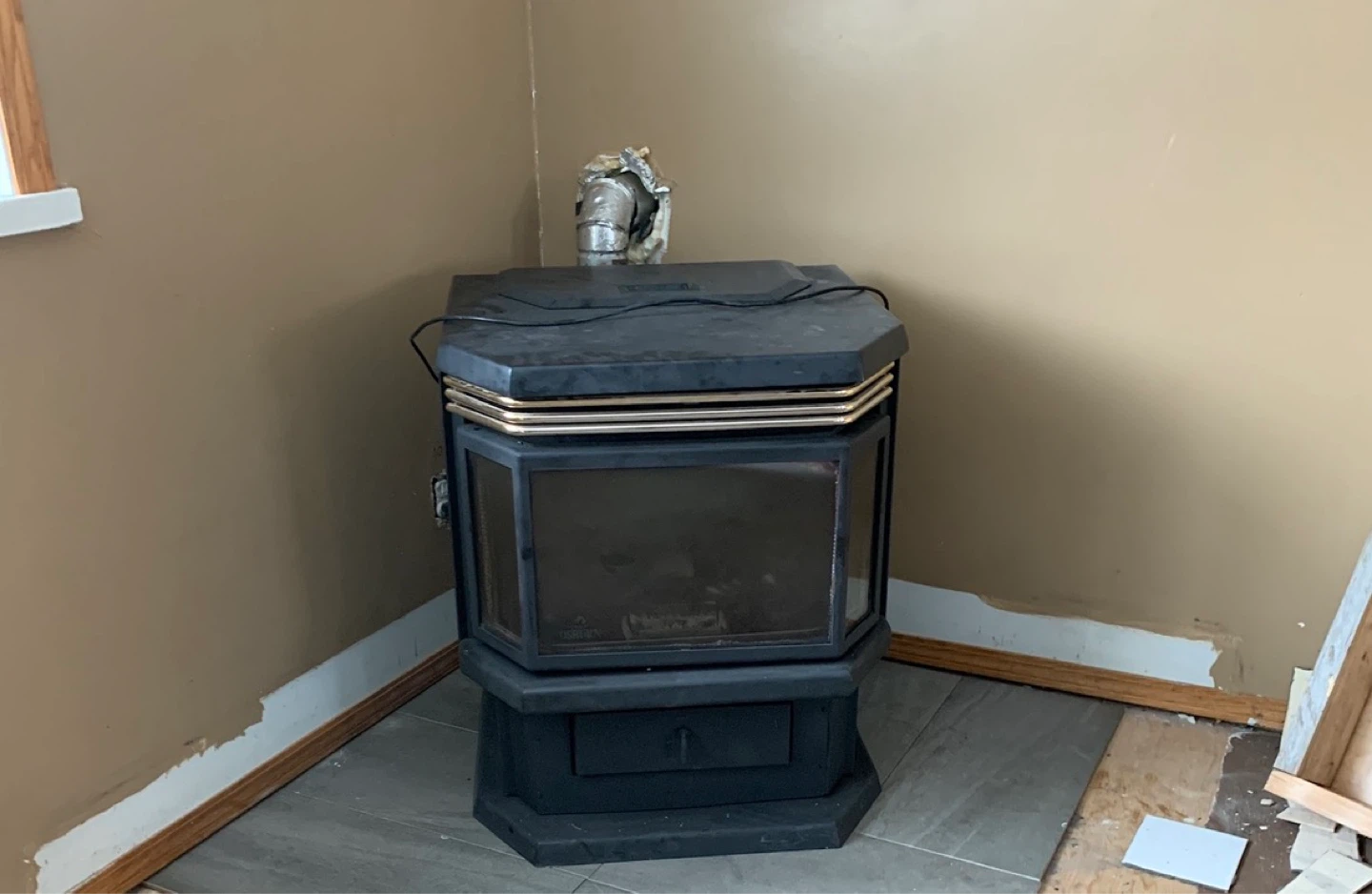 Osburn pellet stove - photo 3