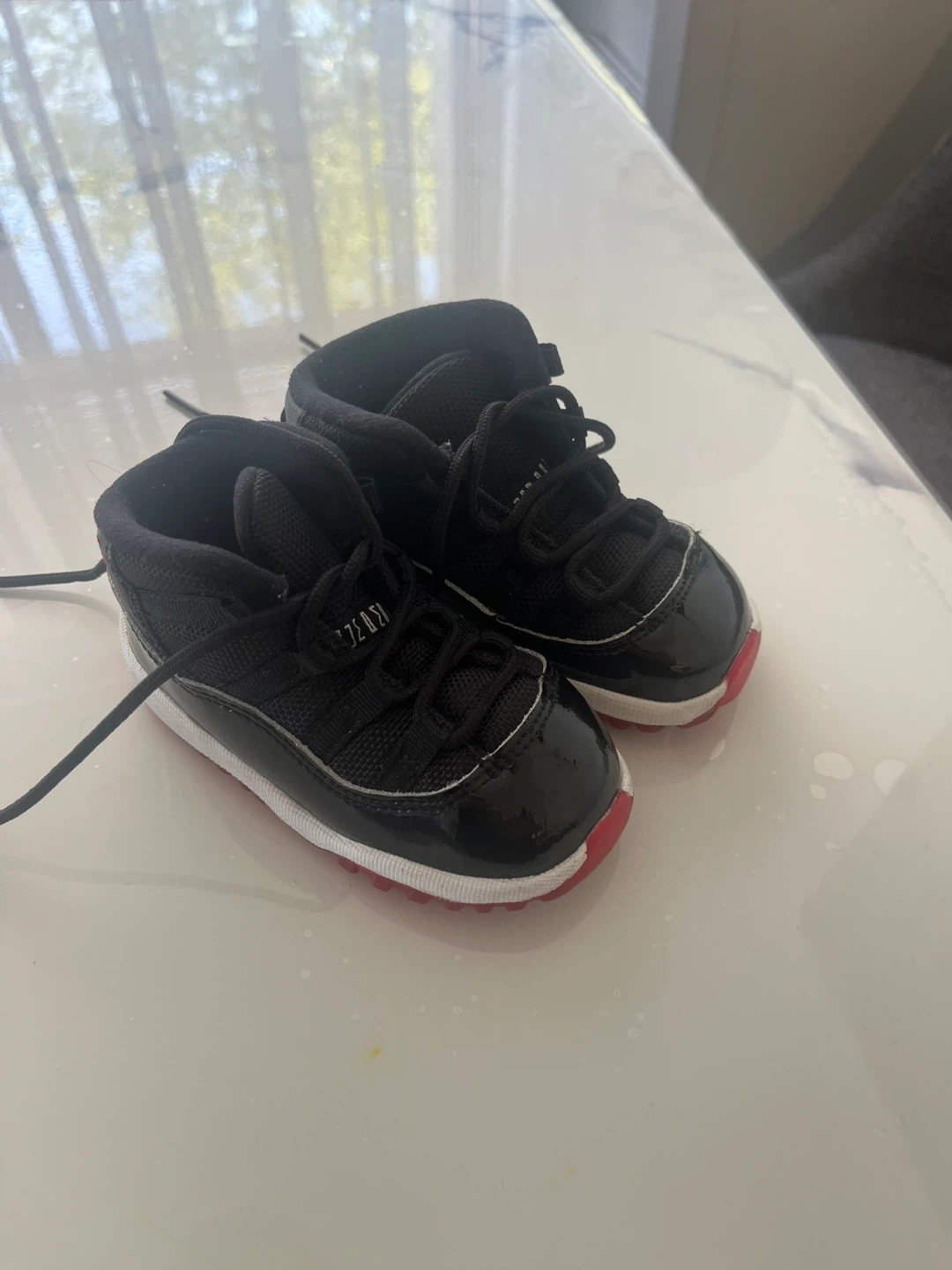 Toddler Jordan 11 "Bred" Sneakers