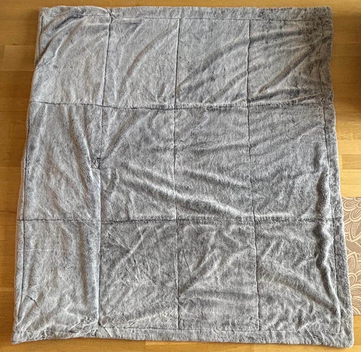 Lovesac Faux Fur Throw Blanket - Gray - photo 3