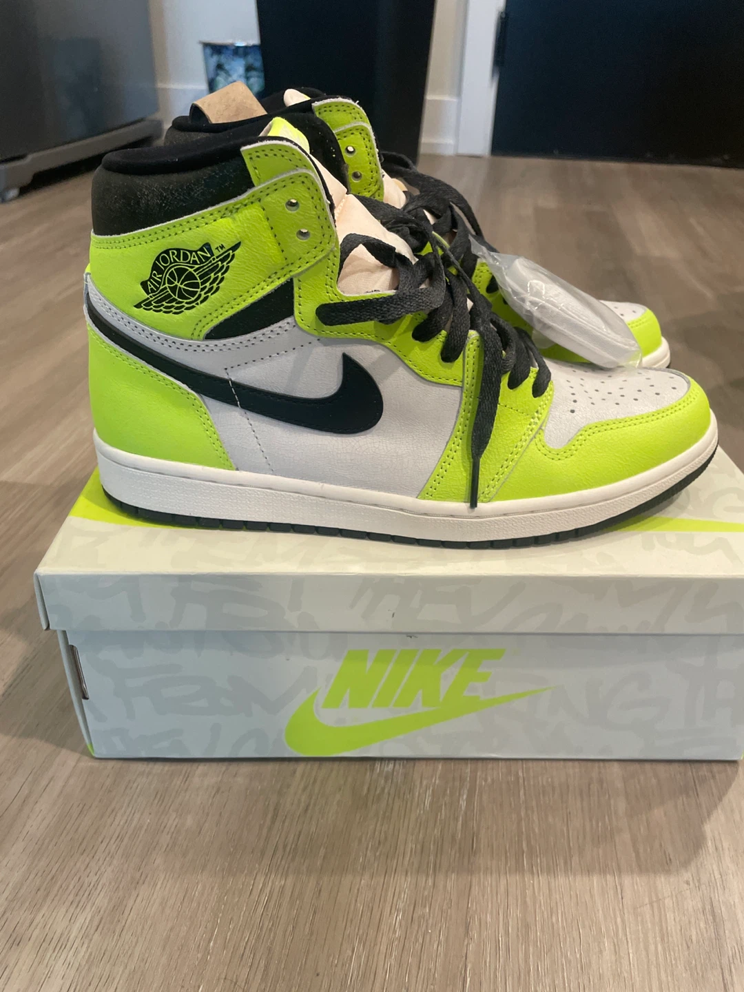 Air Jordan 1 High Volt Ice - photo 5