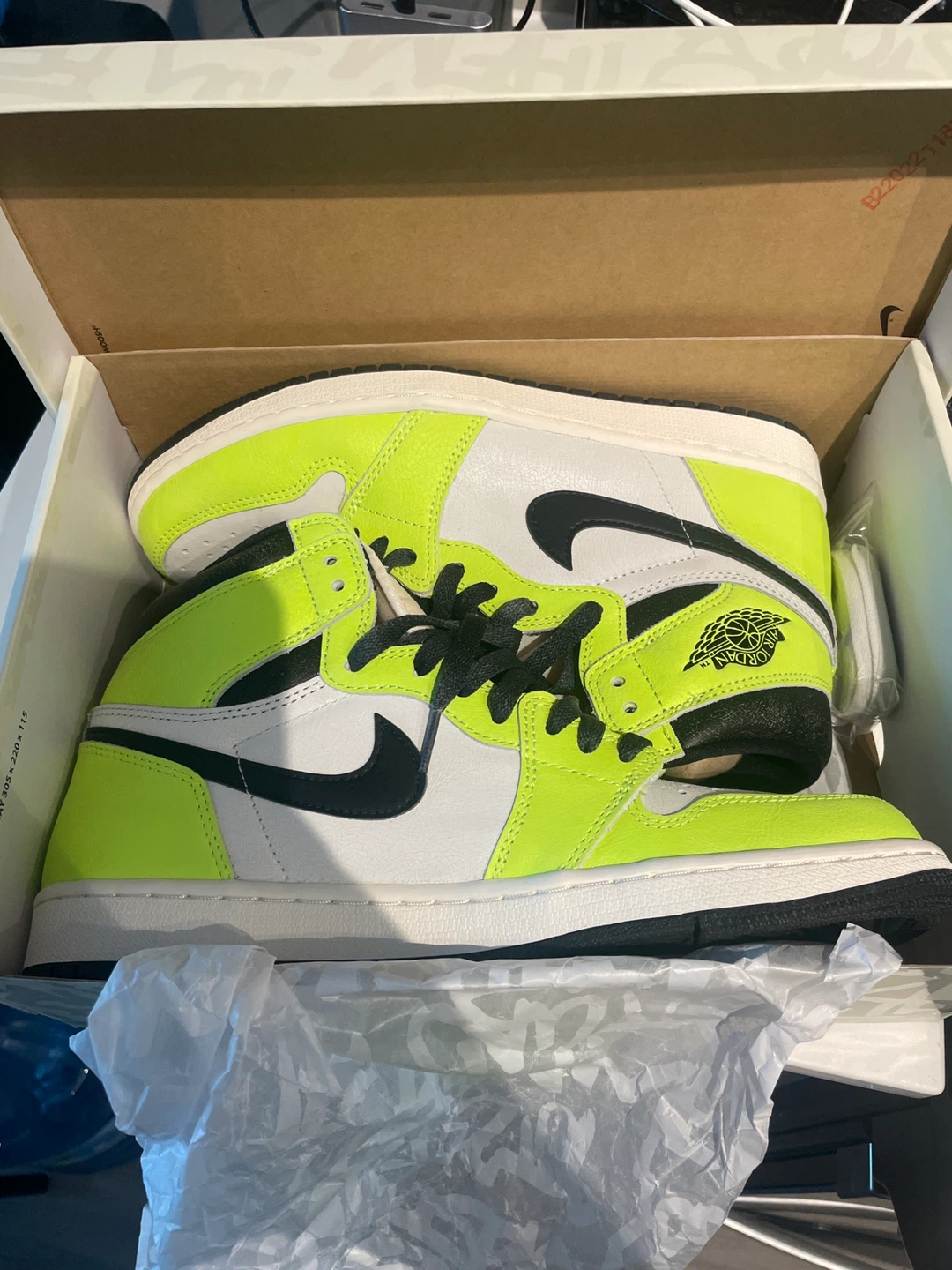 Air Jordan 1 High Volt Ice