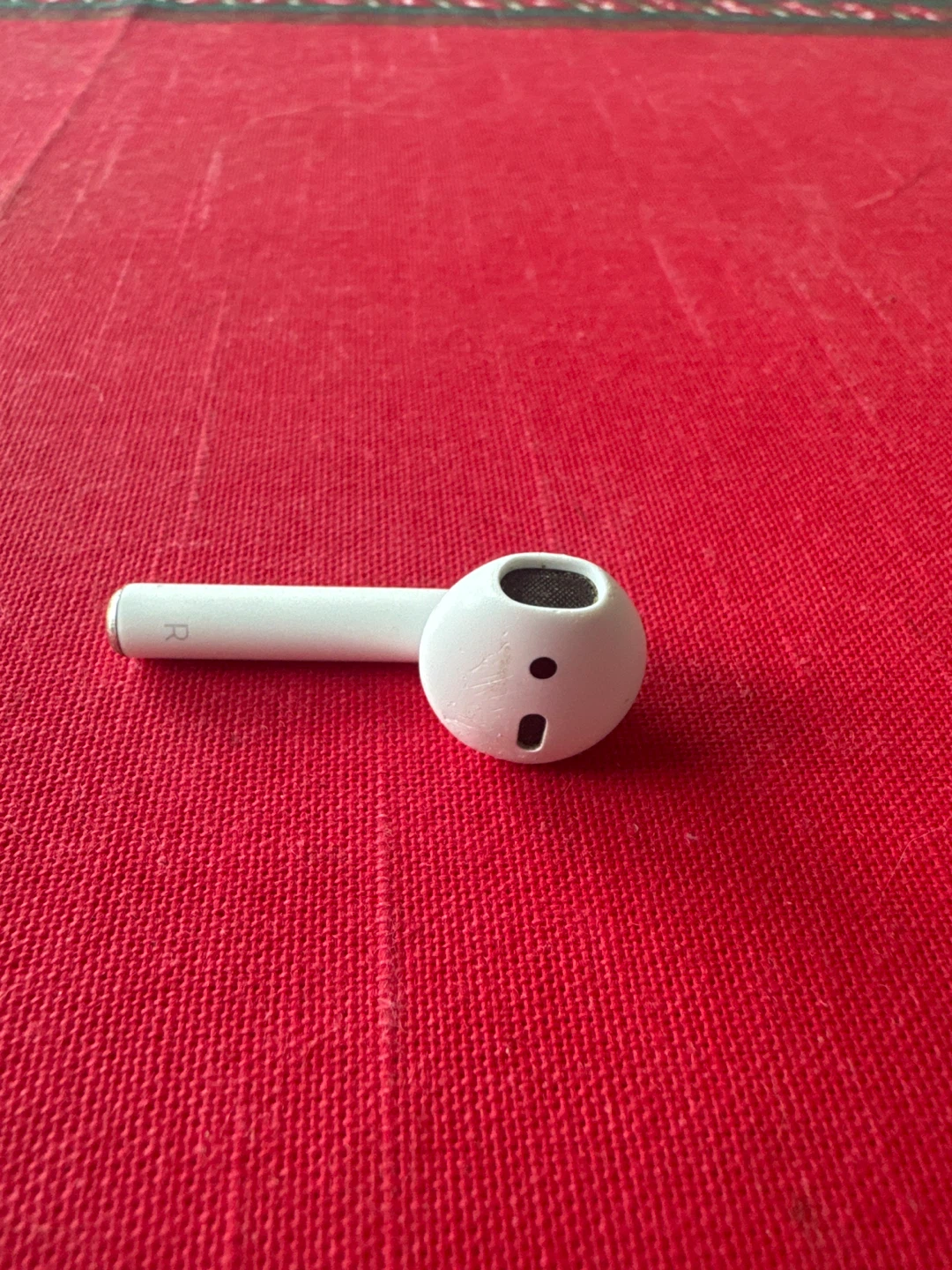 Apple AirPods (Right Earbud)