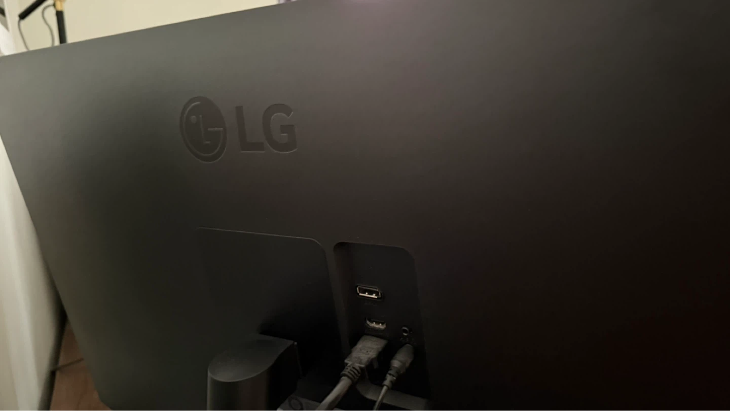 Monitor LG 32UR500 - photo 2