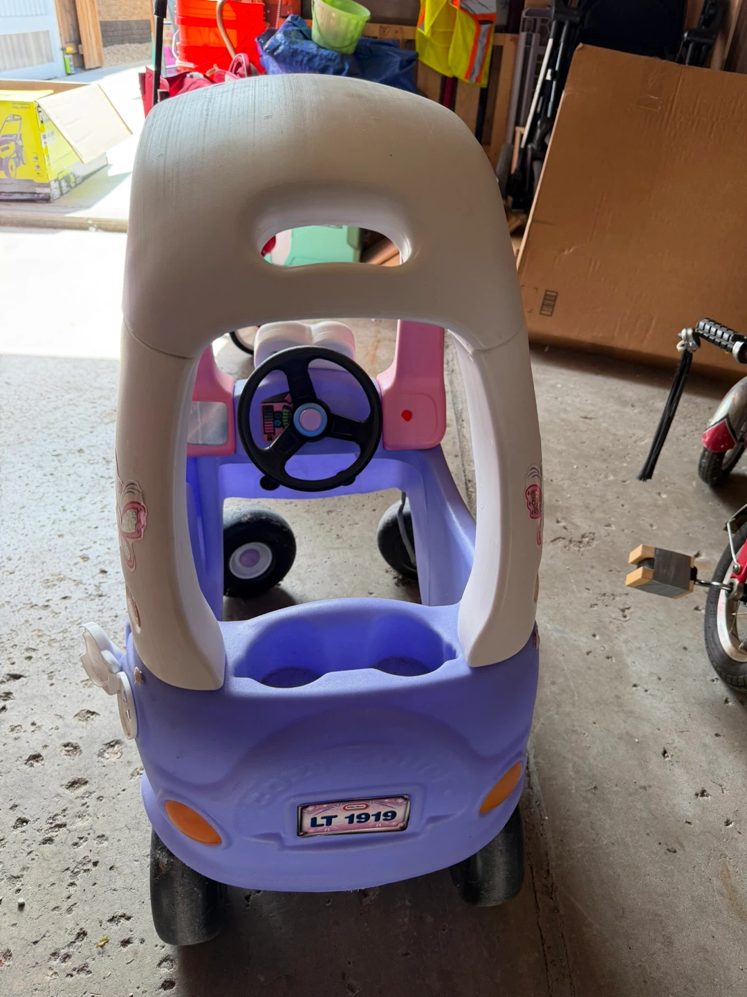 Little Tikes Cozy Coupe Pink/Purple Ride-On Toy Car - photo 3