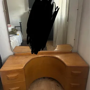 Vintage Vanity Table with Mirror