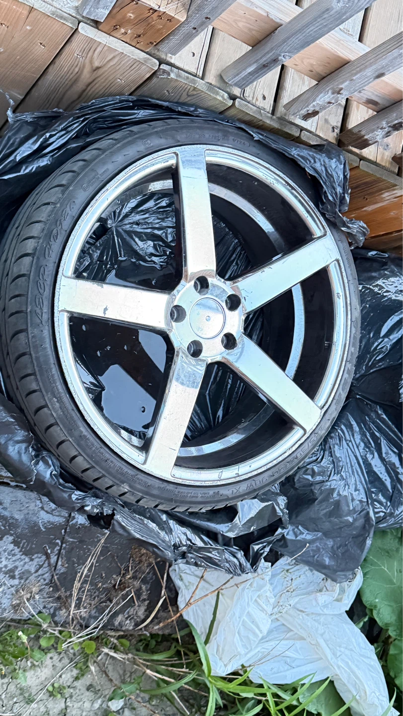 Chrome 5-Spoke Alloy Wheels with Tires - photo 3