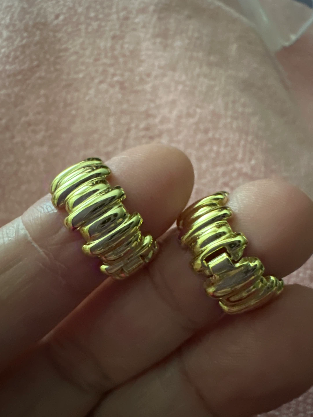Gold laminated Hoop Earrings - photo 2