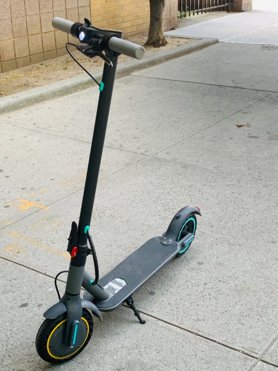 Navic electric scooter - photo 4