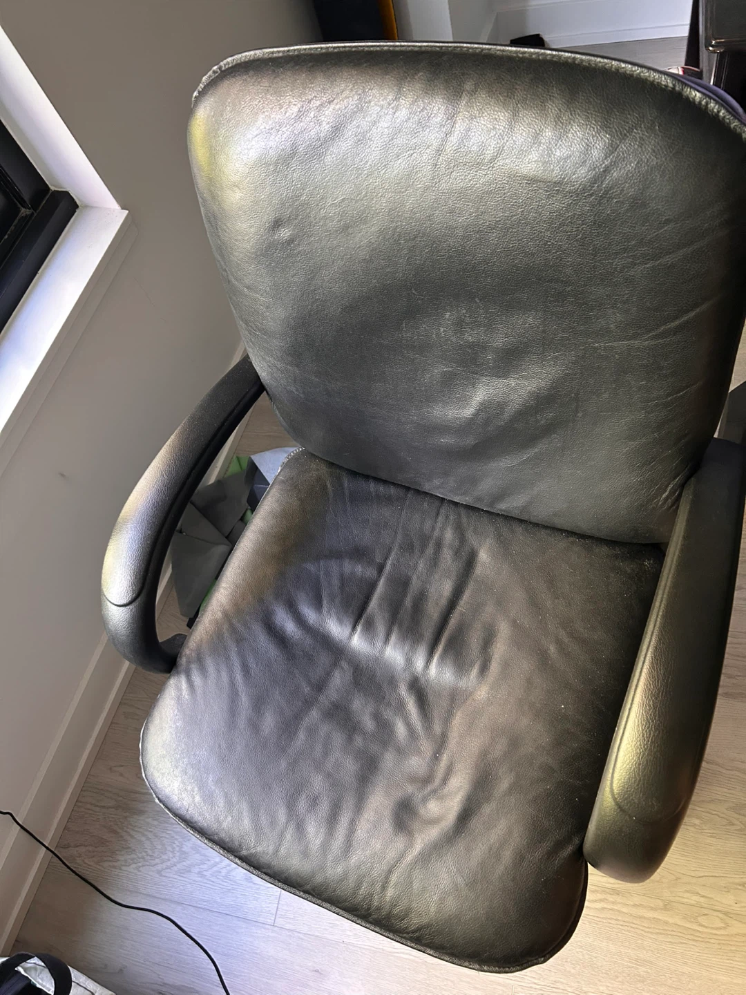 Black Faux-Leather Office Chair - photo 2