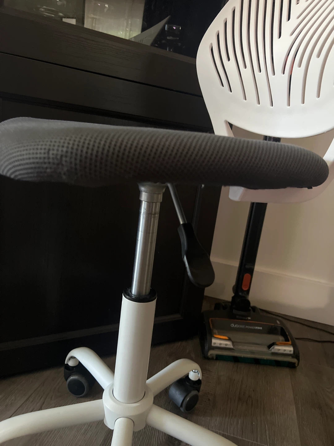 White and Grey Office Chair - photo 5