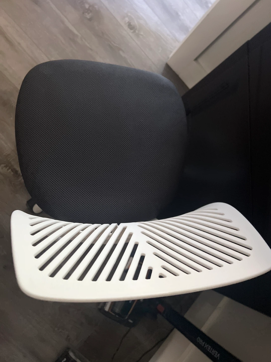 White and Grey Office Chair - photo 4