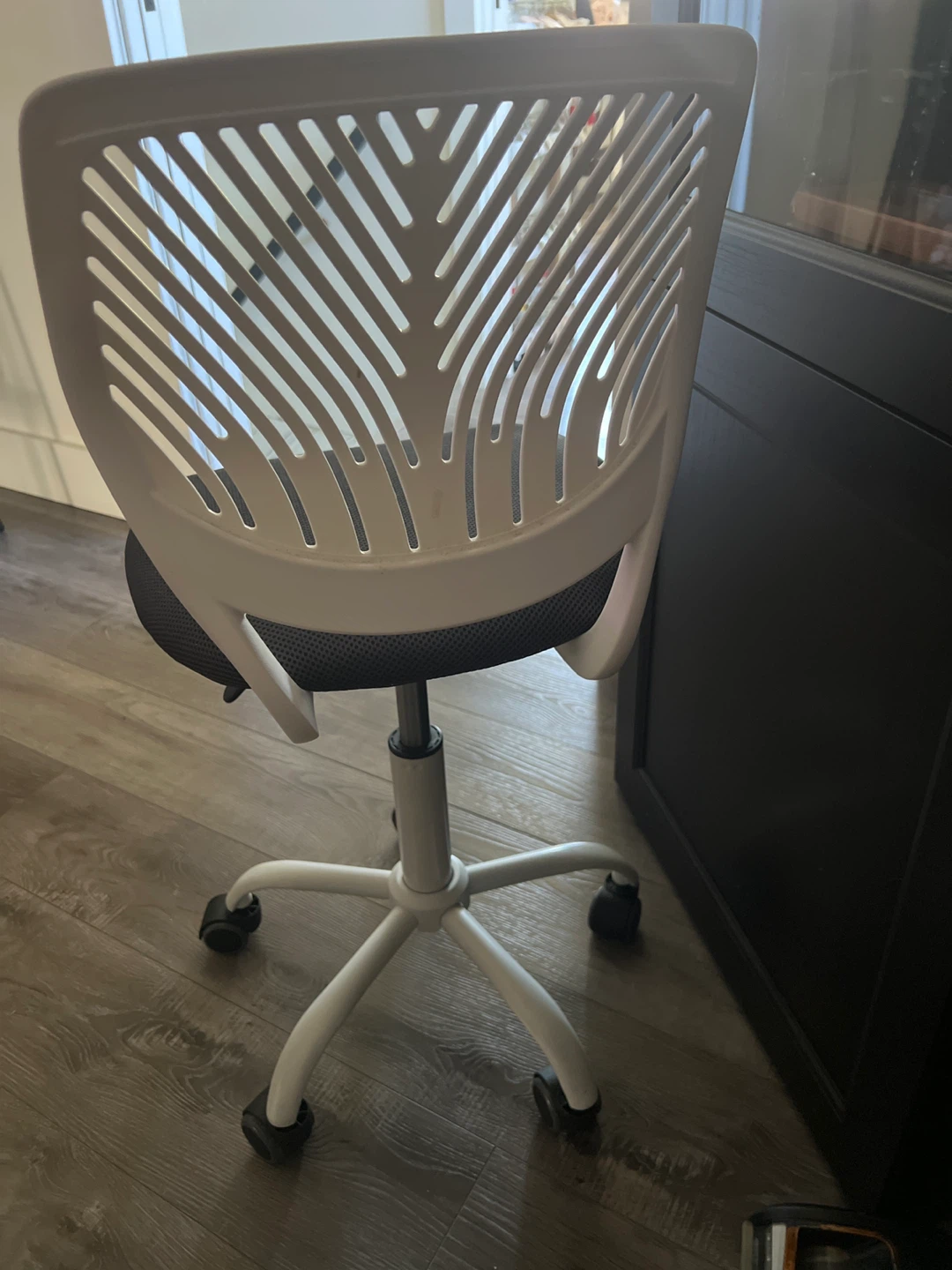 White and Grey Office Chair - photo 3