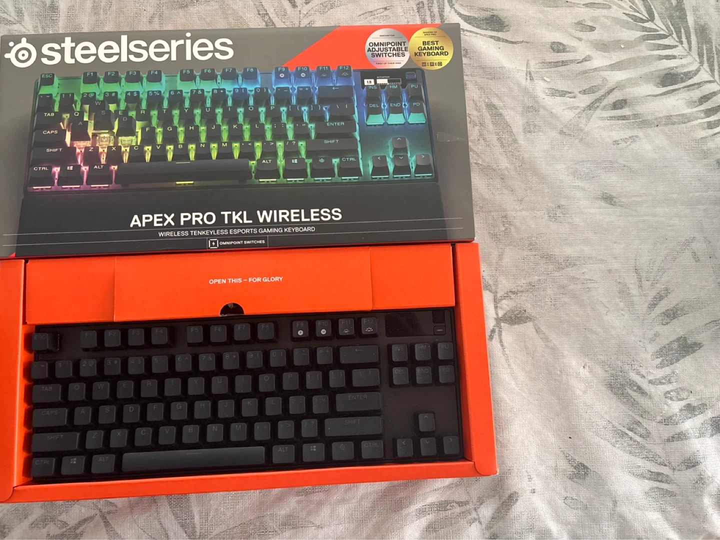 SteelSeries Apex Pro TKL Wireless Gaming Keyboard - photo 2