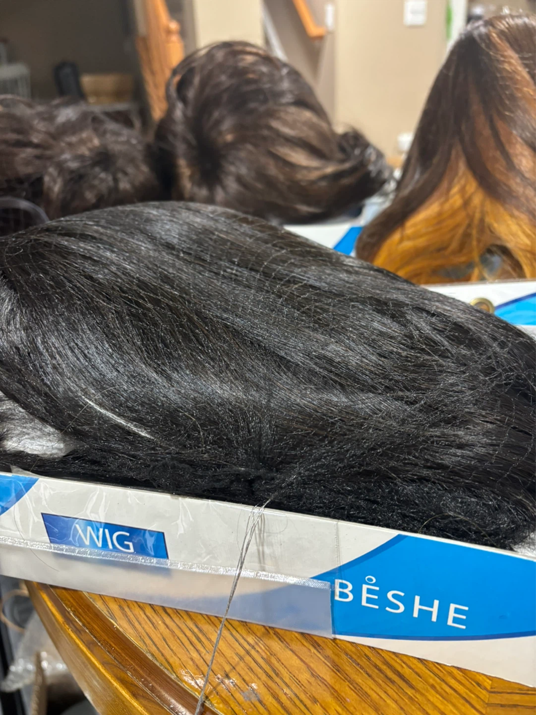 Set of 5 Beshe Wigs - Various Colors - photo 5
