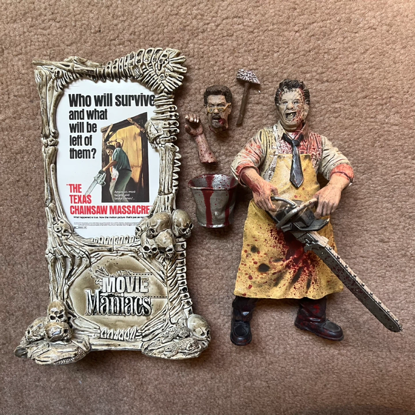 Movie Maniacs Texas Chainsaw Massacre Leatherface Action Figure - photo 2
