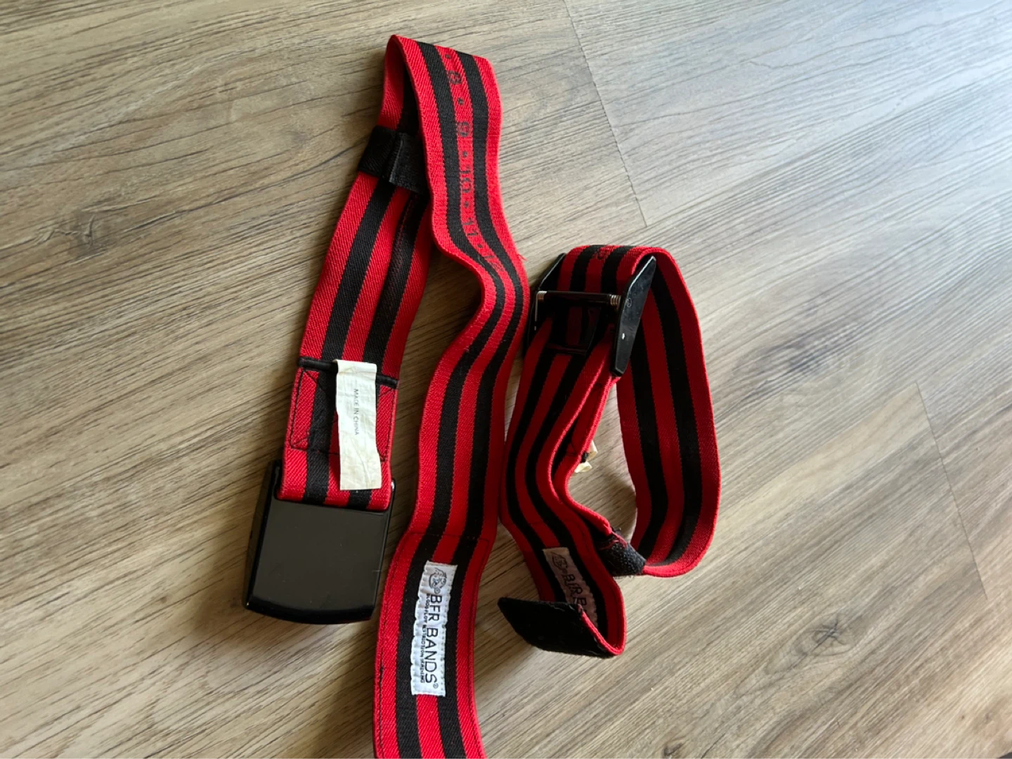 BFR (Blood flow restriction bands)