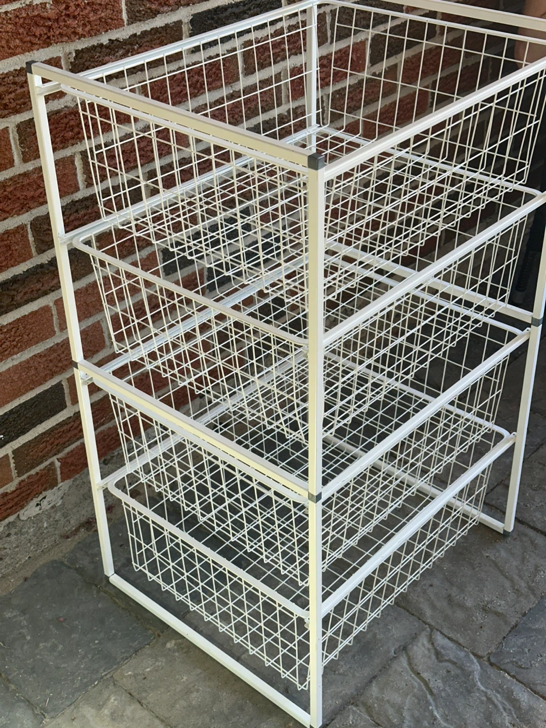 White Wire Storage Unit with 4 Baskets - photo 3