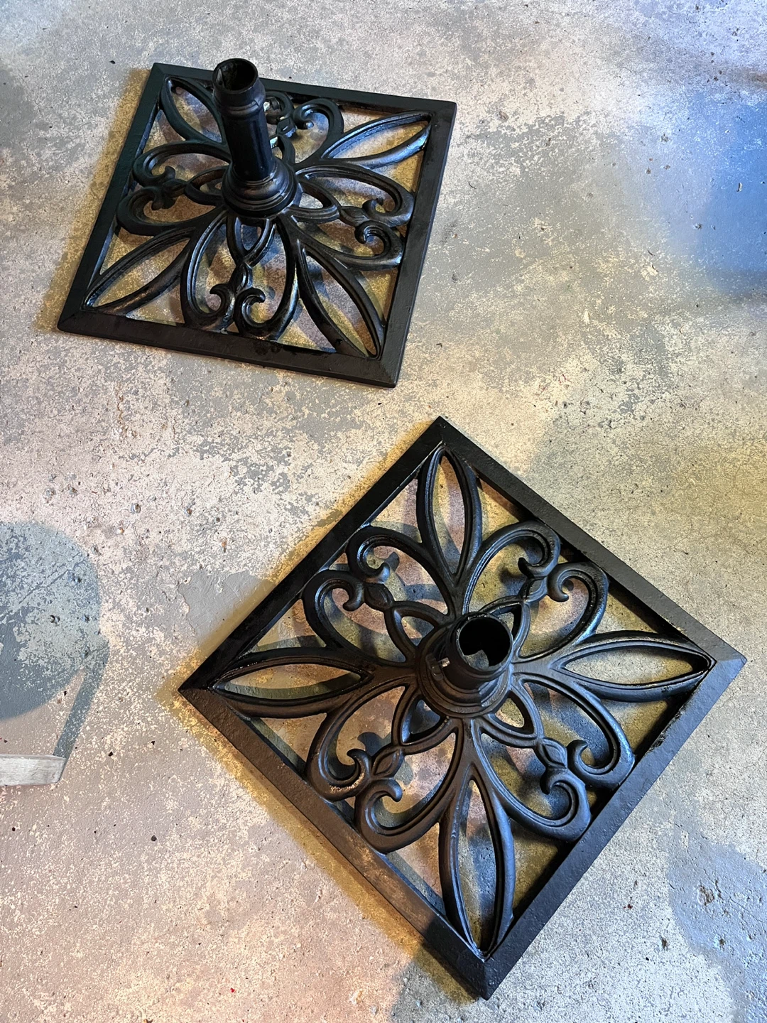 Black Outdoor Umbrella Base Stand