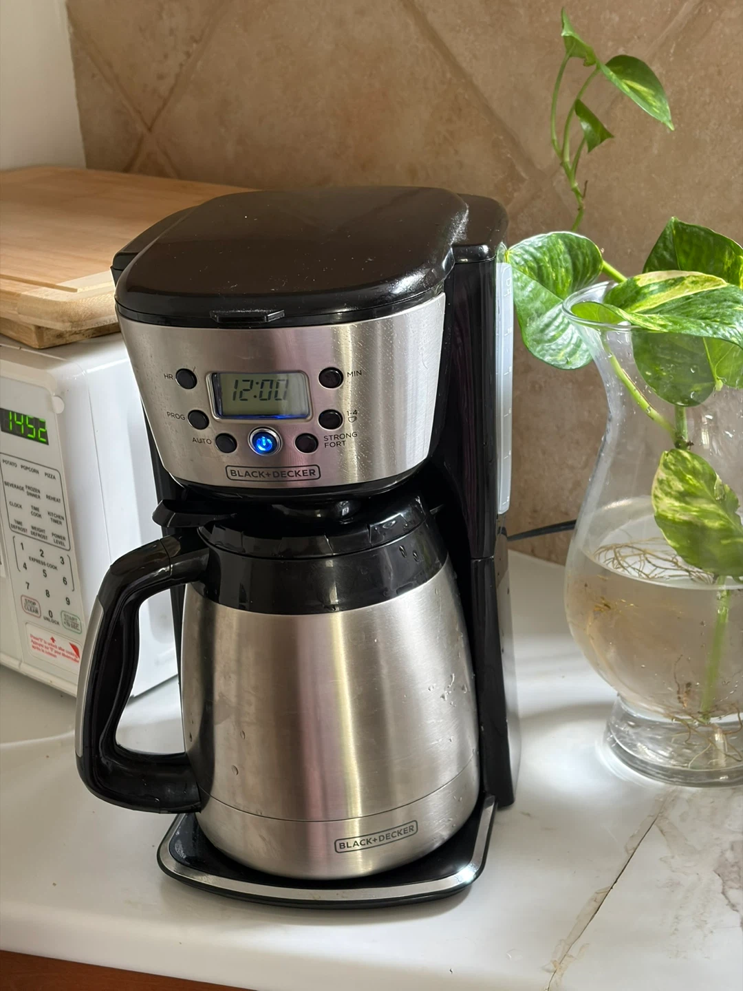 BLACK+DECKER Thermal 12-Cup Programmable Coffee Maker - photo 2