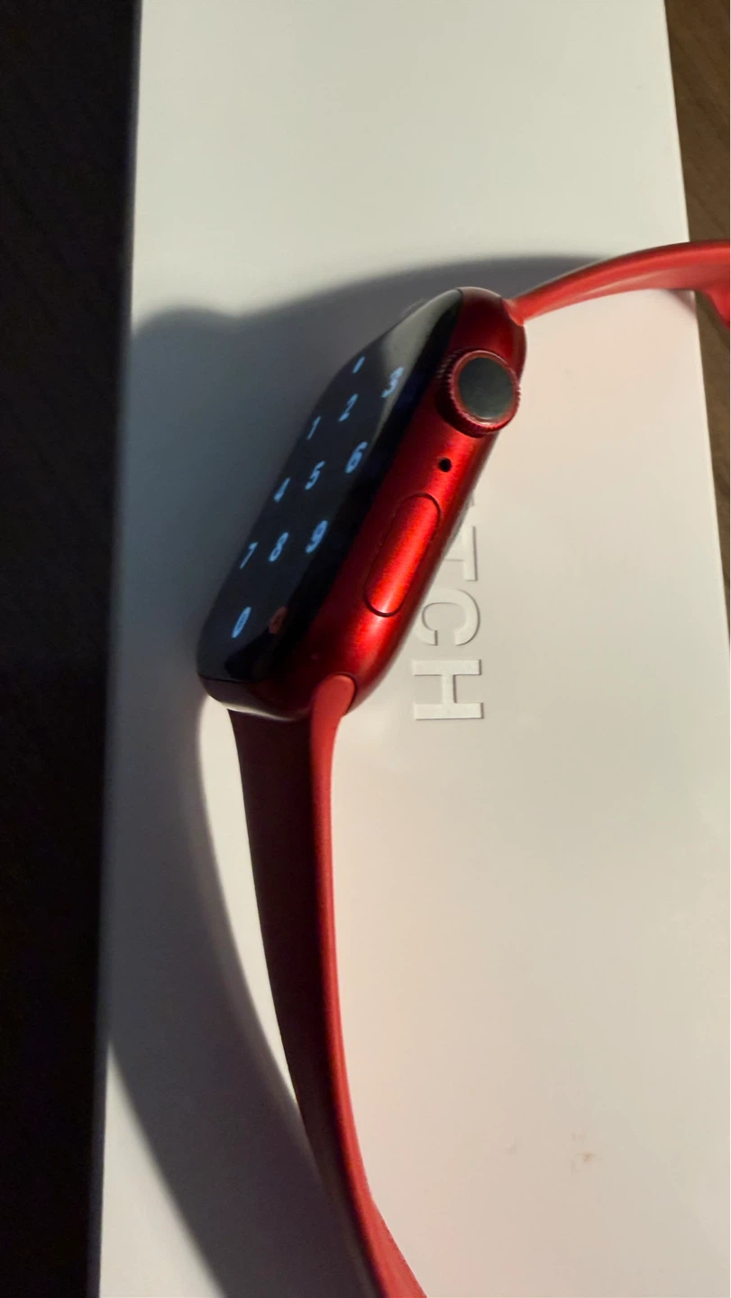 Apple Watch Series 8 (Red) - photo 2