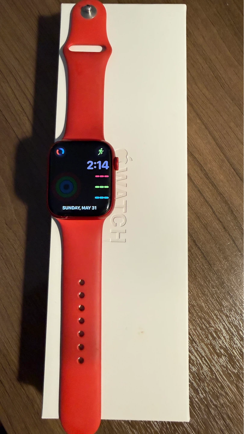 Apple Watch Series 8 (Red)