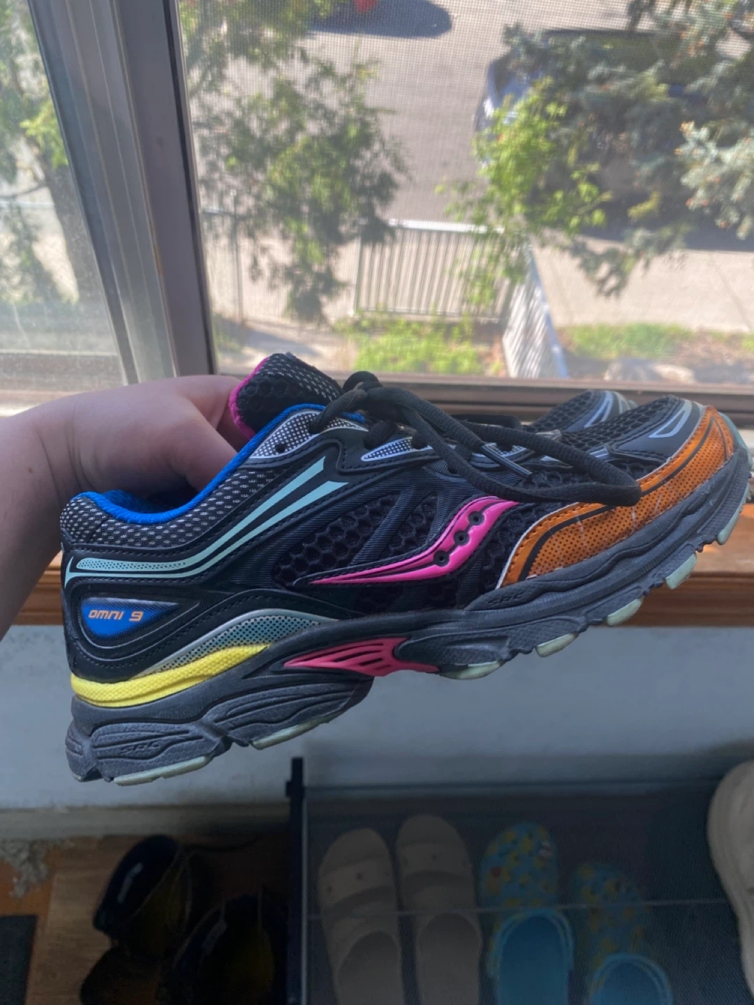 Saucony Omni 9 Women's Running Shoes