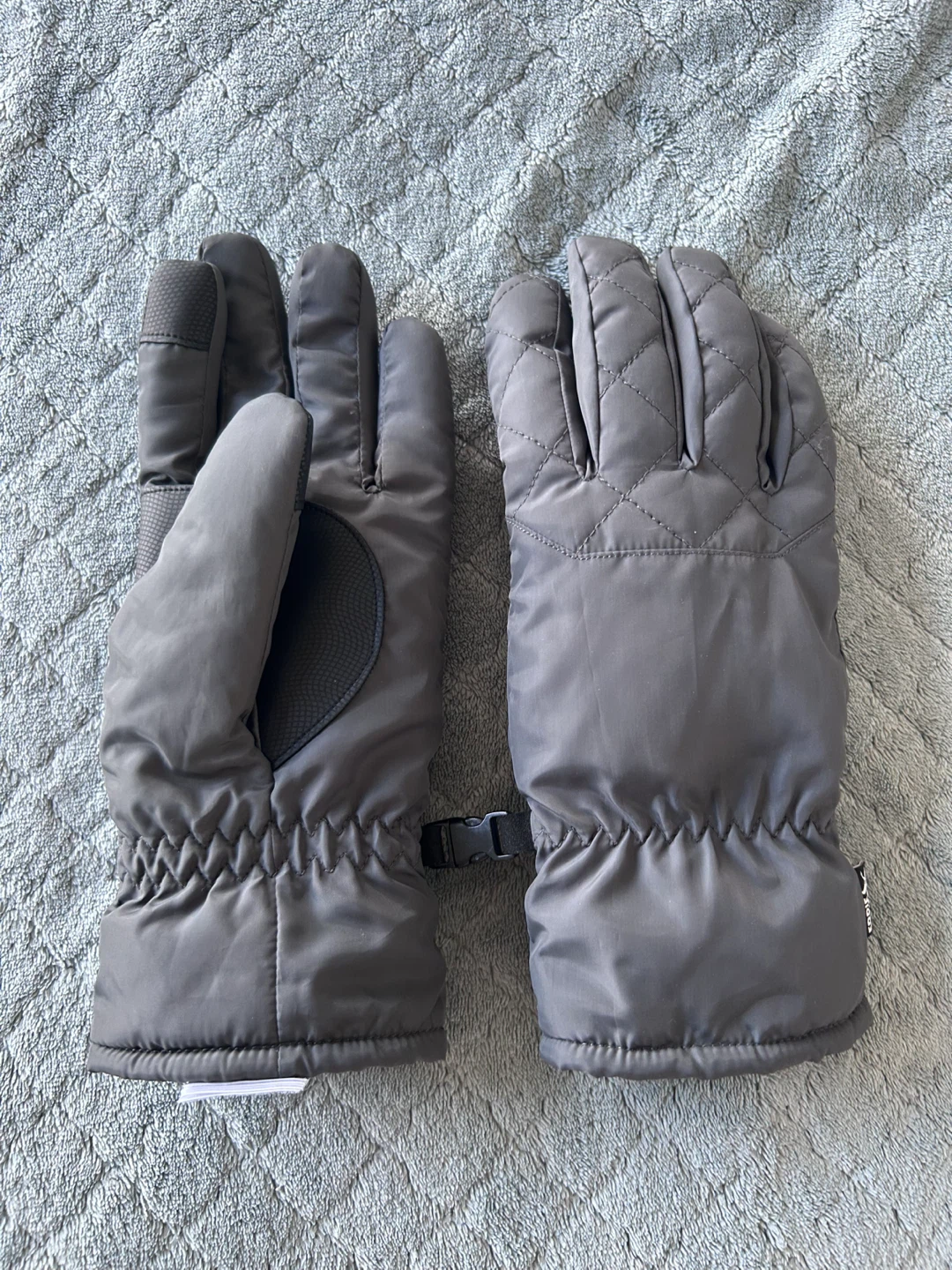 Grey Insulated Gloves