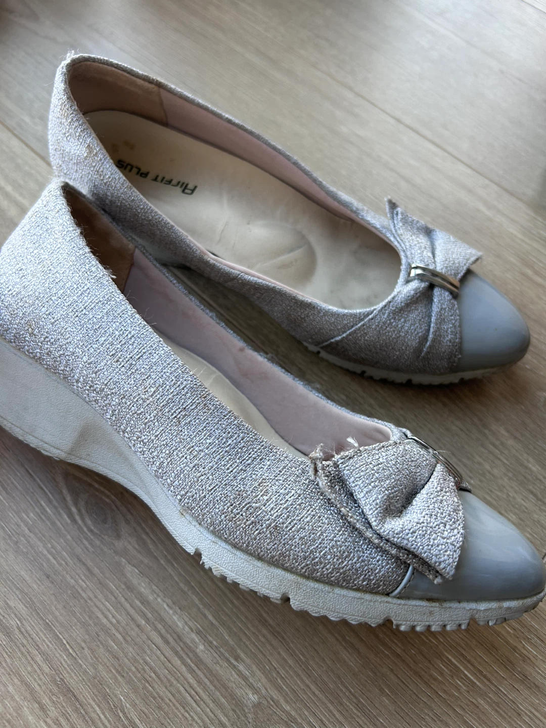 AirFit Plus Women's Silver Low Heels