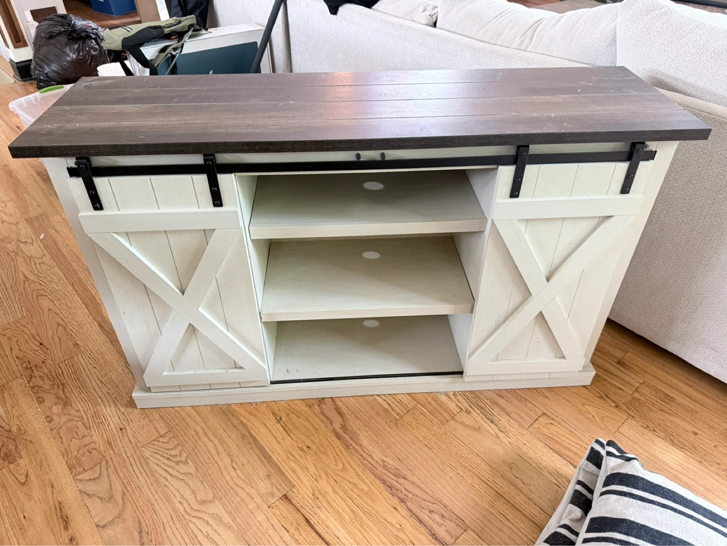 Farmhouse Style TV Stand with Barn Doors