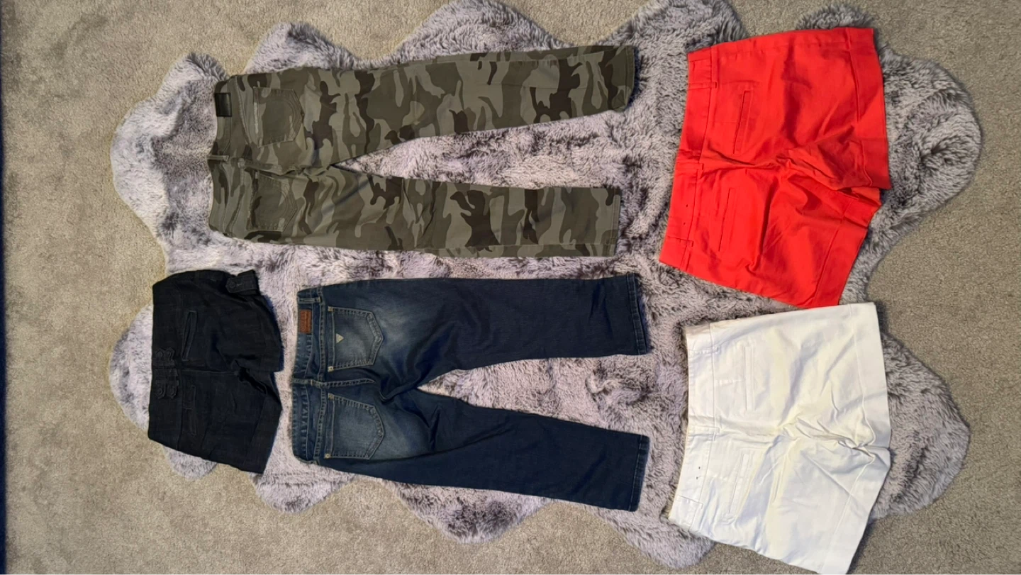 Assorted Women's Pants and Shorts Bundle - photo 2