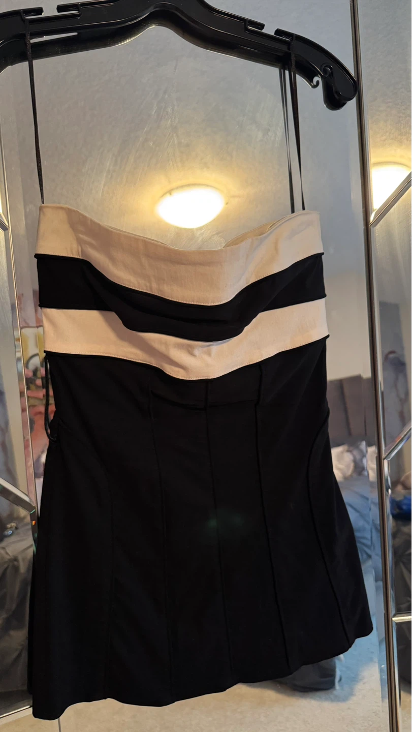 Women’s Closet clean out - photo 2