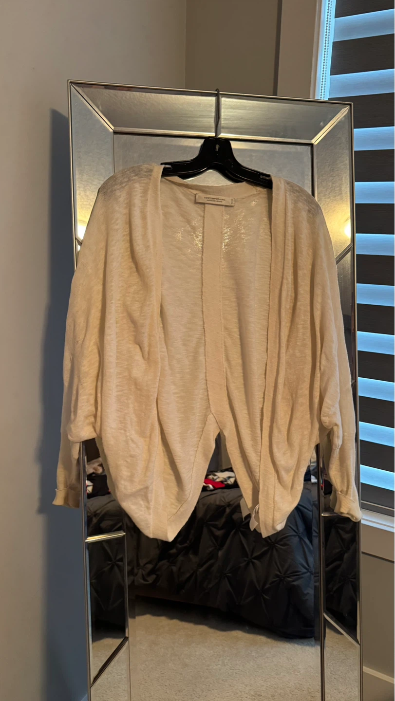 Woman’s closet clean out - photo 5