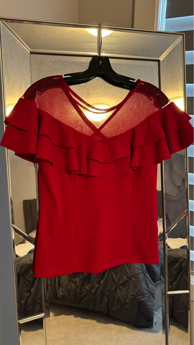 Woman’s closet clean out - photo 2