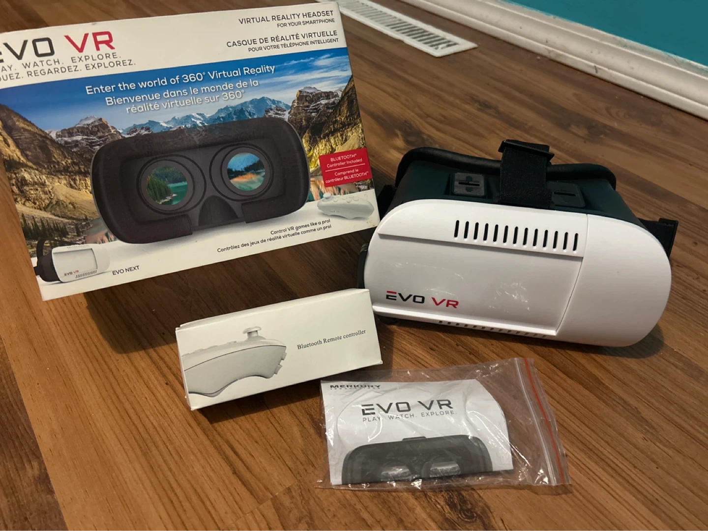 EVO VR Virtual Reality Headset with Bluetooth Remote
