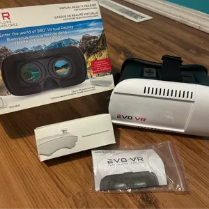EVO VR Virtual Reality Headset with Bluetooth Remote