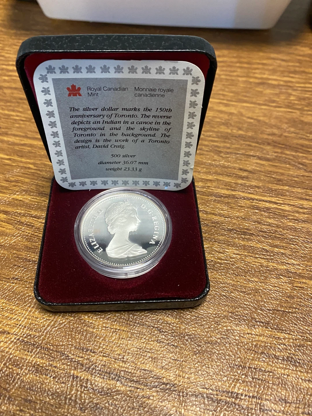 Royal Canadian Mint 1984 Toronto Silver Dollar - photo 2