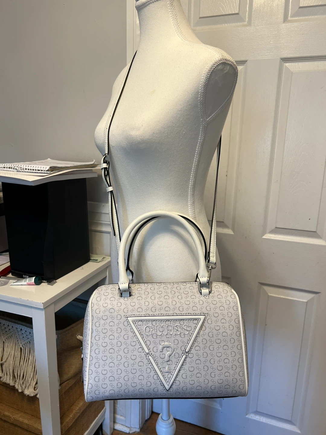Brand new GUESS Monogram Bag - White/Grey