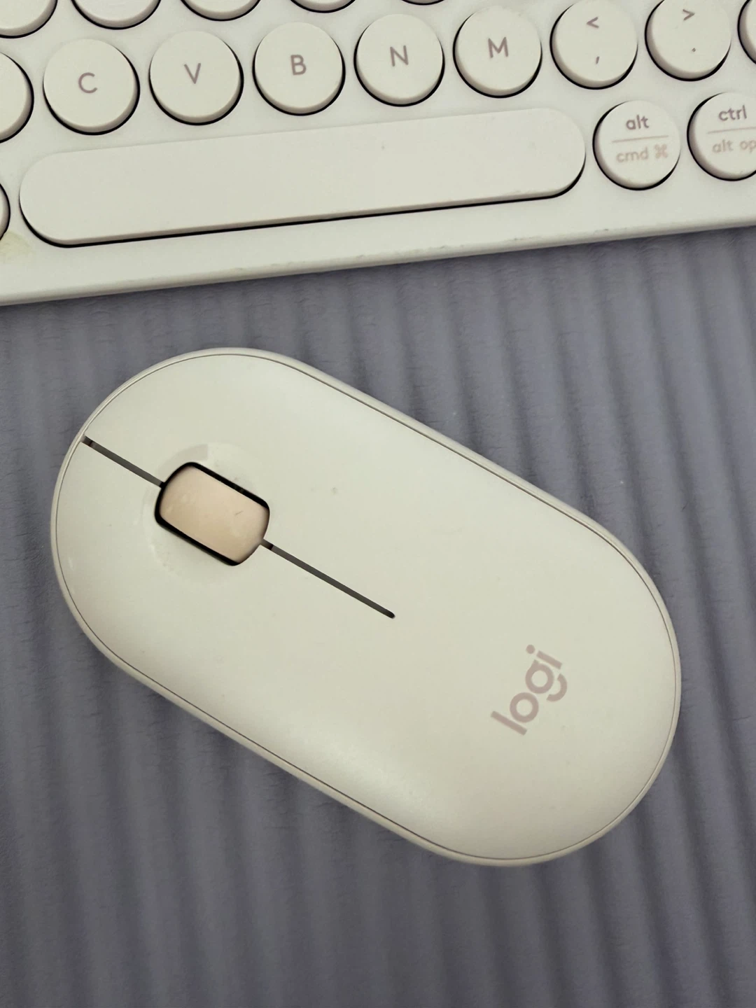 Logitech Keyboard & Mouse - photo 3