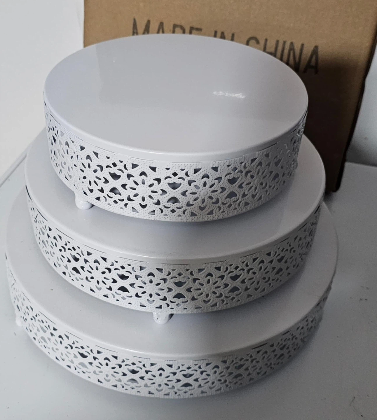Set of 3 Gold and White Cake Stands - photo 2