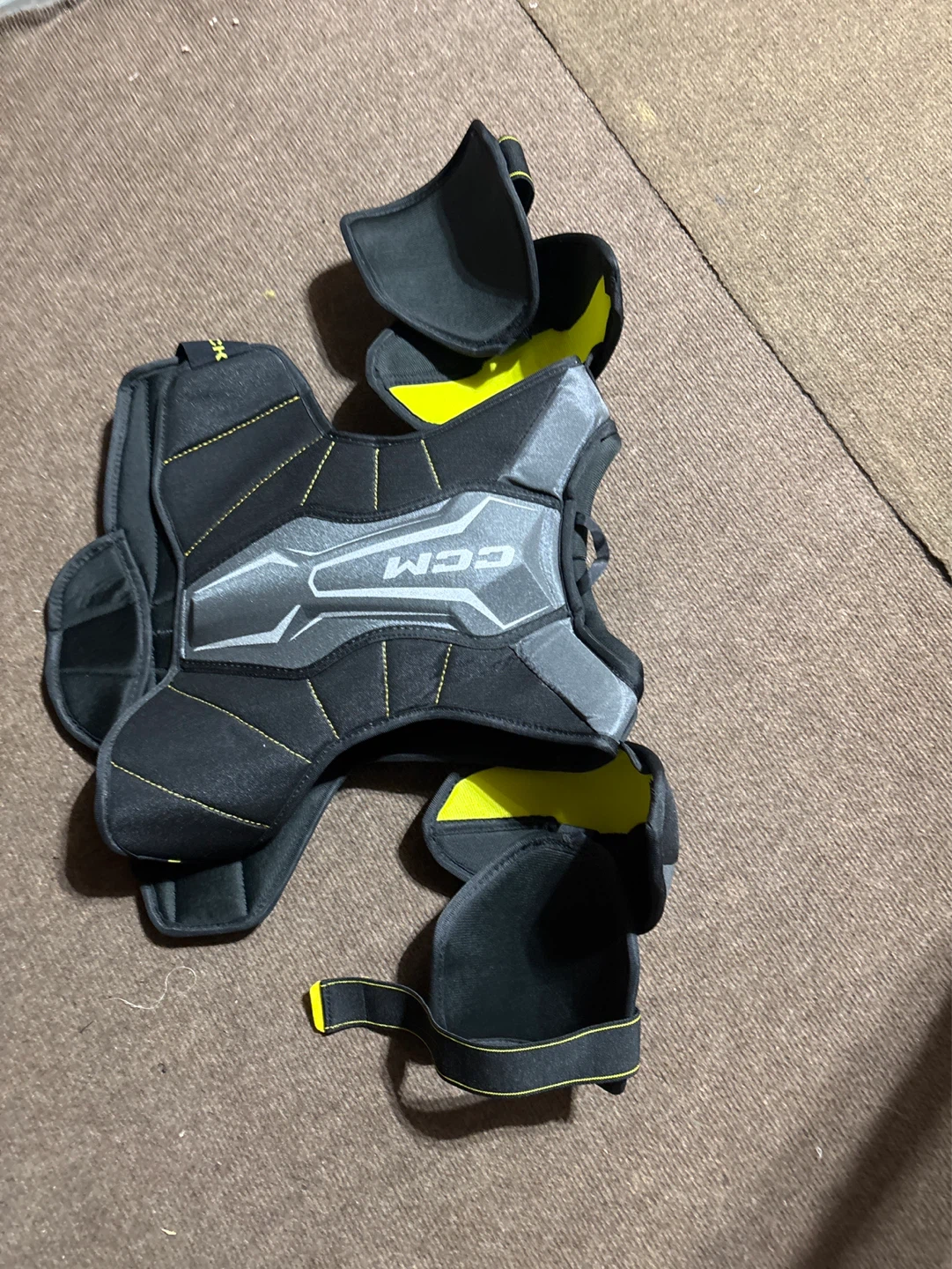 CCM Hockey Shoulder Pads - photo 2