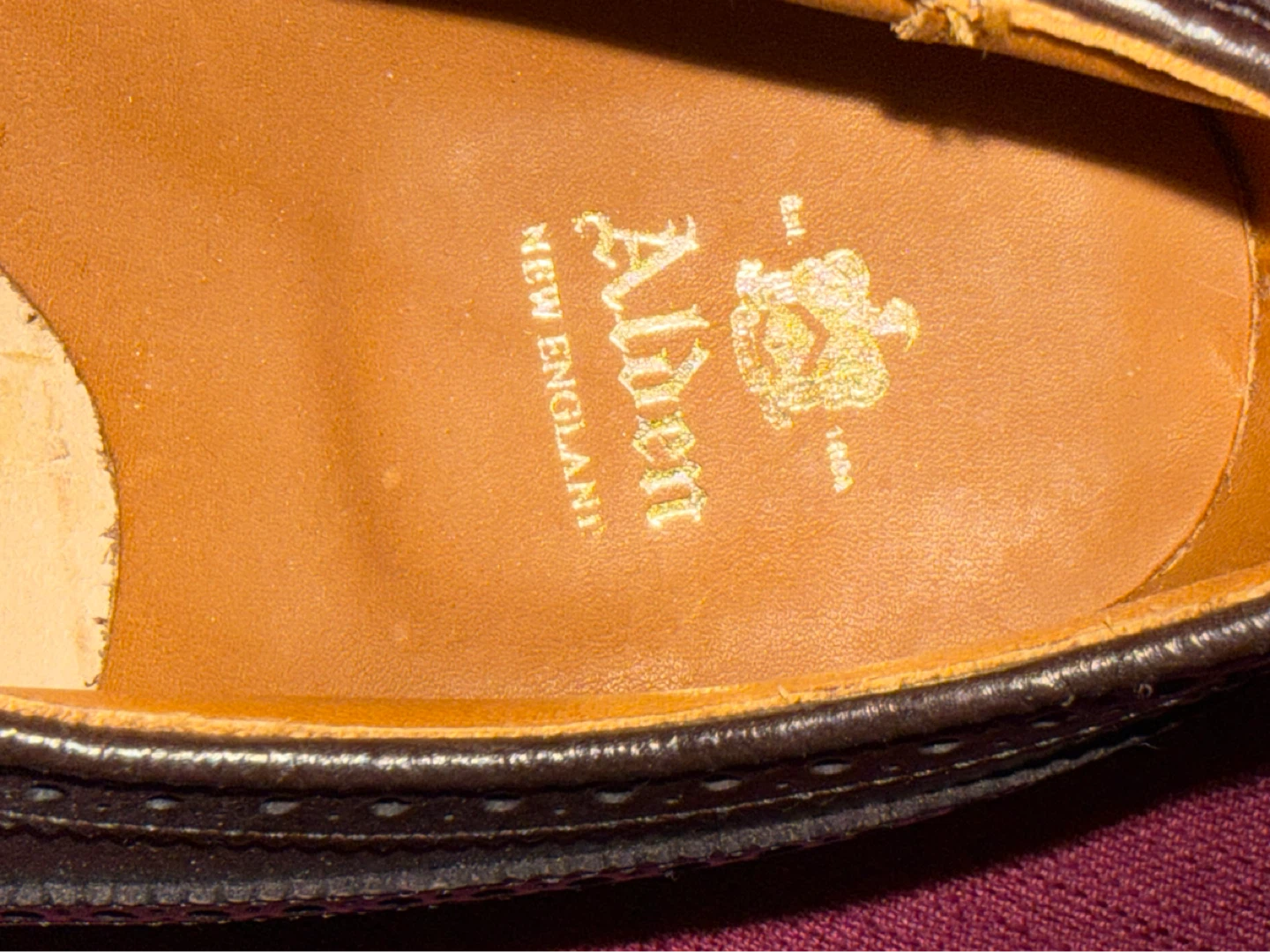 Alden Men's Wing Tip Blucher Shoes Color 8 Shell Cordovan - photo 3