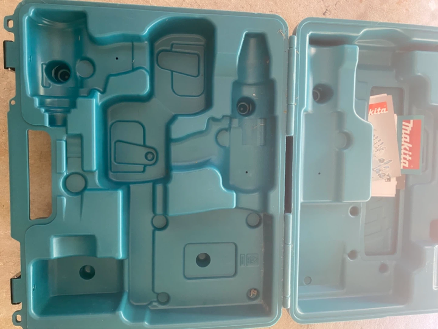 Makita DLX2015M Tool Case Only – Like New - photo 3