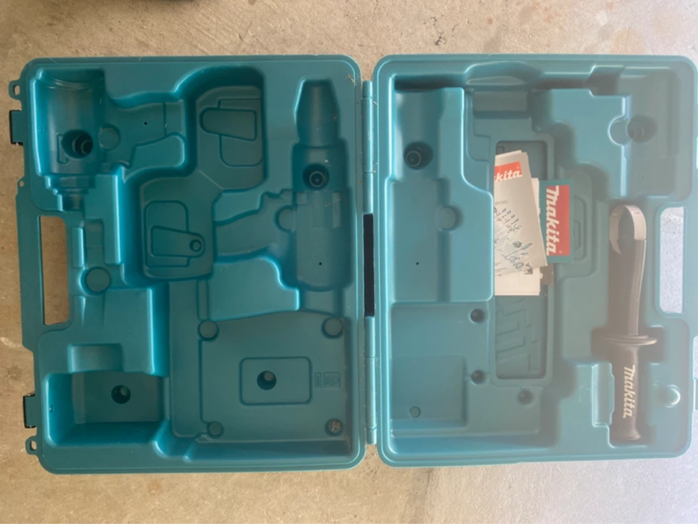 Makita DLX2015M Tool Case Only – Like New - photo 4
