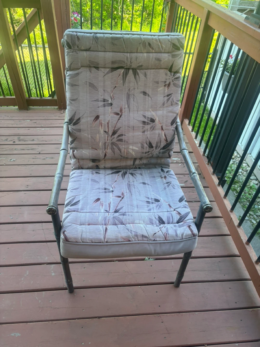 Bamboo Style 5 piece patio set with Floral Cushions - photo 4