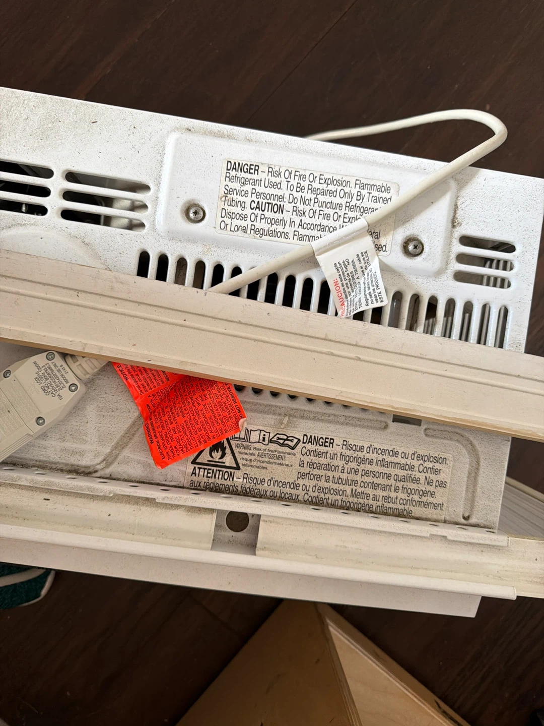 Frigidaire Window Air Conditioner - photo 4