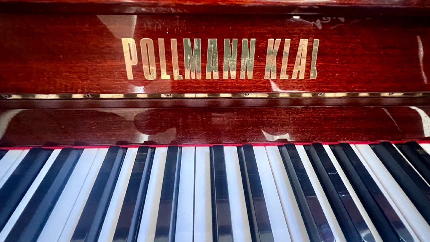 Pollmann Klavier Upright Piano with Bench - photo 4